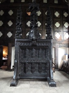 Rufford Old Hall screen 004