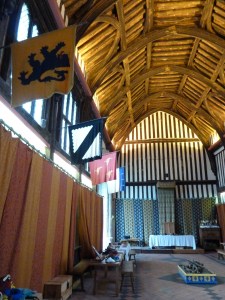 The only place I have seen the banner displayed is in the great hall of Gainsborough Old Hall in Lincolnshire.